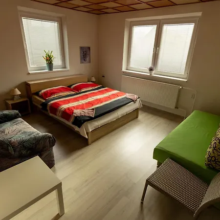 House 8 *