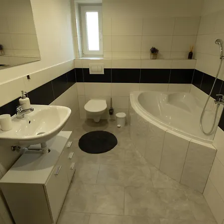 House 8 *